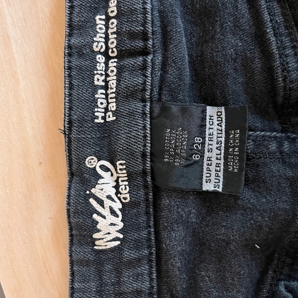 Mossimo Super Stretch High Rise Black Denim Shorts - Size 6/28 - Picture 13 of 13